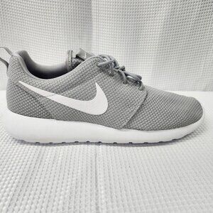 Nike Roshe One Women's Sneakers - Size 7.5 - Cool Grey